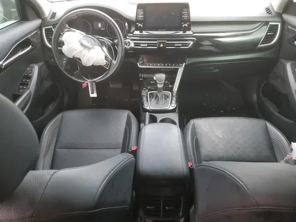 KNDERCAA7M7201704 2021 KIA SELTOS - Image 8