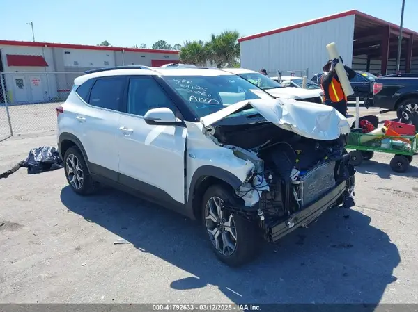 KNDERCAA7M7220933 2021 KIA SELTOS - Image 1