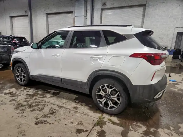 KNDERCAA7N7279790 2022 KIA SELTOS - Image 2