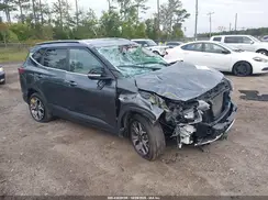 KNDERCAA7N7287386 2022 KIA SELTOS