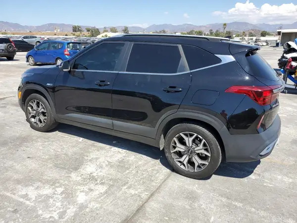 KNDERCAA7N7314408 2022 KIA SELTOS - Image 2