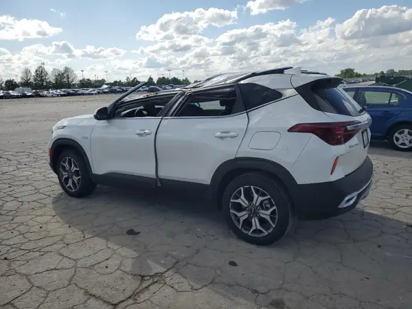 KNDERCAA7N7320340 2022 KIA SELTOS - Image 2