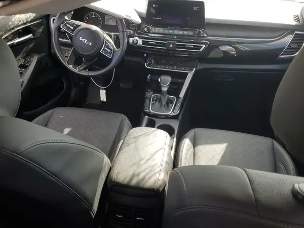 KNDERCAA7N7320340 2022 KIA SELTOS - Image 8