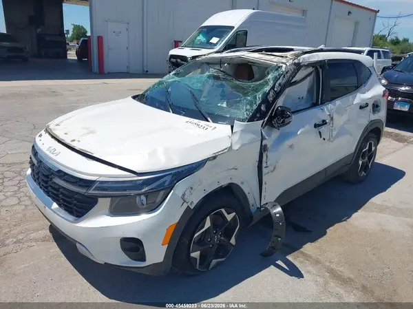 KNDERCAA7R7502500 2024 KIA SELTOS - Image 2