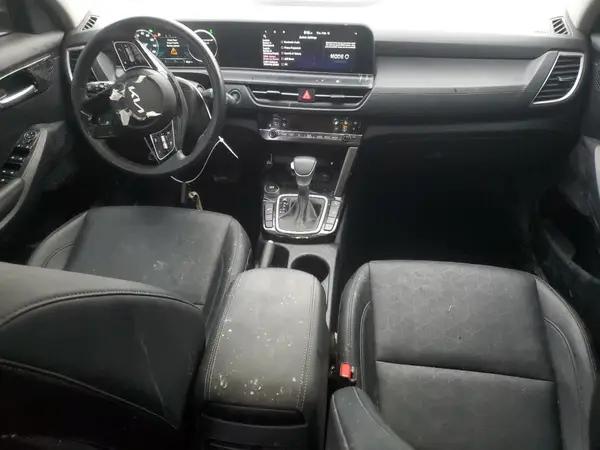 KNDERCAA7R7527669 2024 KIA SELTOS - Image 8
