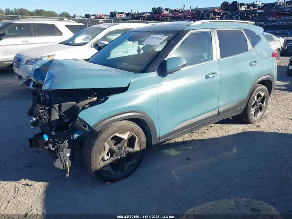 KNDERCAA7R7555701 2024 KIA SELTOS - Image 2
