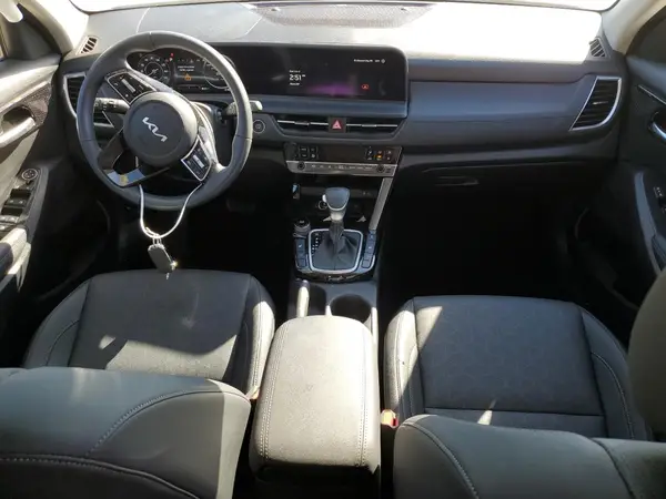 KNDERCAA7R7644927 2024 KIA SELTOS - Image 8