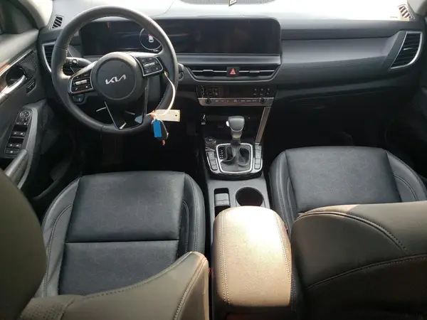 KNDERCAA7S7698718 2025 KIA SELTOS - Image 8