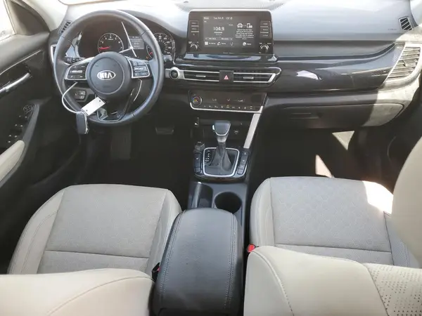 KNDERCAA8M7076311 2021 KIA SELTOS - Image 8