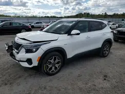 KNDERCAA8M7101935 2021 KIA SELTOS