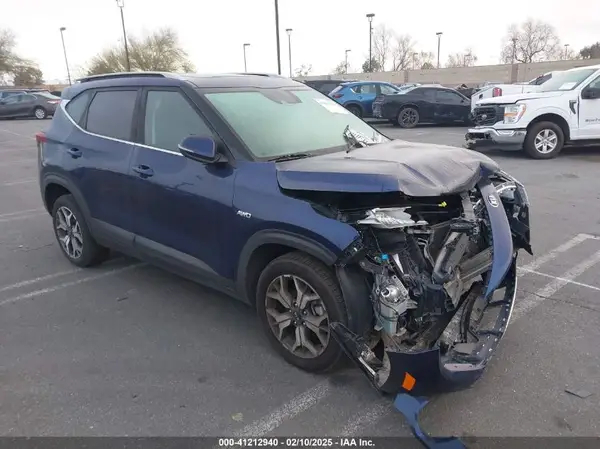 KNDERCAA8M7147944 2021 KIA SELTOS - Image 1