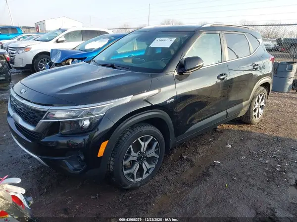 KNDERCAA8M7183472 2021 KIA SELTOS - Image 2
