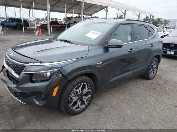 KNDERCAA8N7280088 2022 KIA SELTOS - Image 2