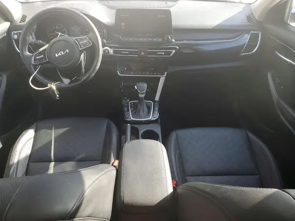 KNDERCAA8N7286036 2022 KIA SELTOS - Image 8