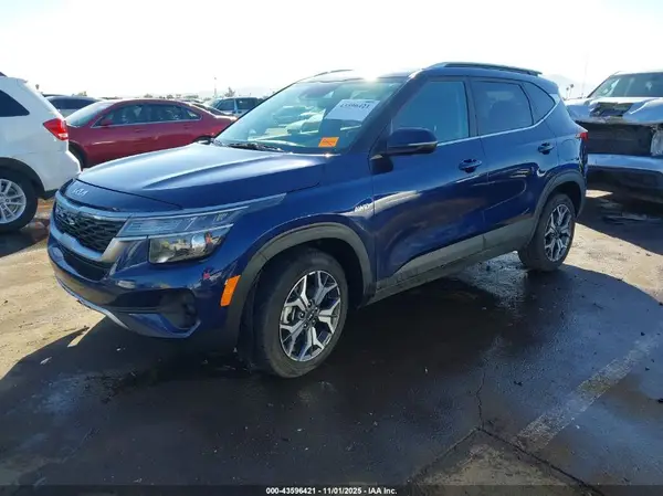 KNDERCAA8N7287073 2022 KIA SELTOS - Image 2
