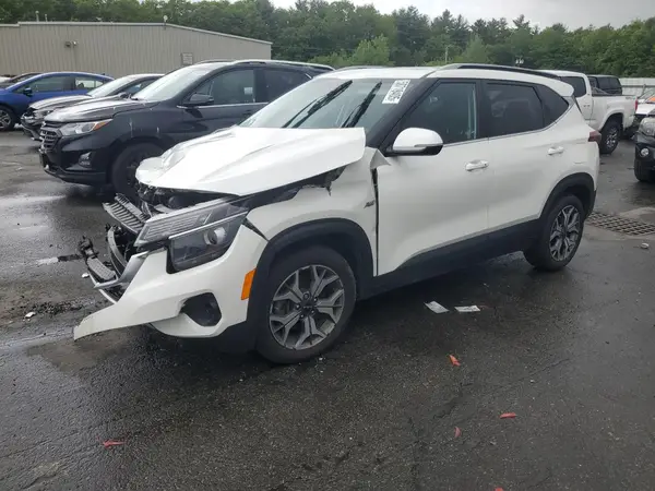 KNDERCAA8N7302946 2022 KIA SELTOS - Image 1