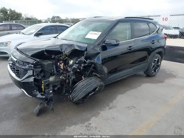 KNDERCAA8R7645097 2024 KIA SELTOS - Image 2