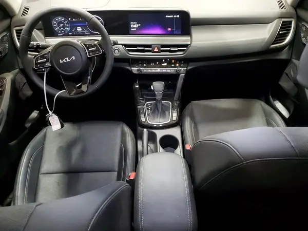 KNDERCAA8S7742130 2025 KIA SELTOS - Image 8