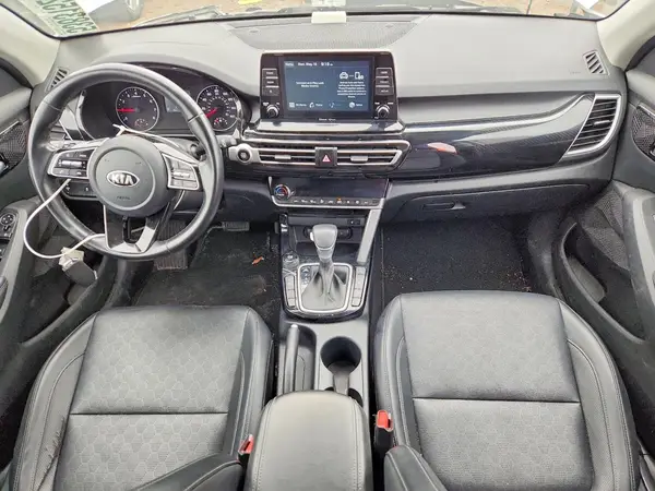 KNDERCAA9M7072249 2021 KIA SELTOS - Image 8