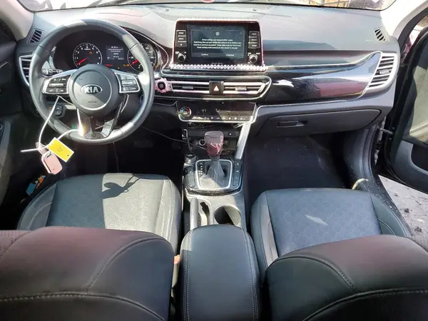 KNDERCAA9M7181892 2021 KIA SELTOS - Image 8