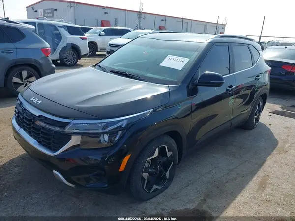KNDERCAA9R7528872 2024 KIA SELTOS - Image 2