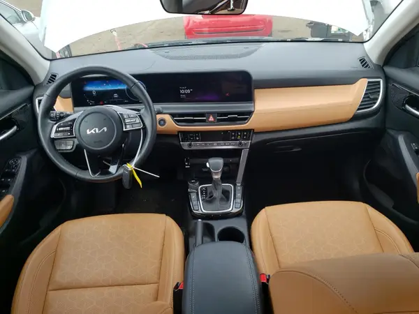 KNDERCAA9R7660997 2024 KIA SELTOS - Image 8