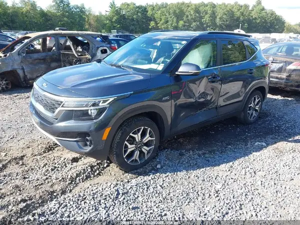 KNDERCAAXM7121779 2021 KIA SELTOS - Image 2