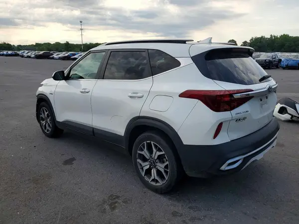 KNDERCAAXM7122589 2021 KIA SELTOS - Image 2