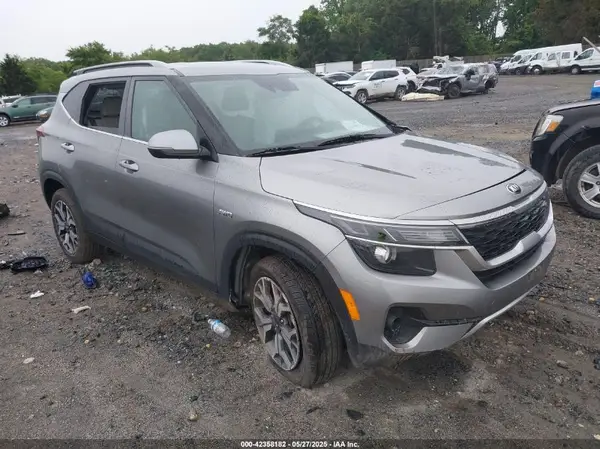 KNDERCAAXM7152773 2021 KIA SELTOS - Image 1