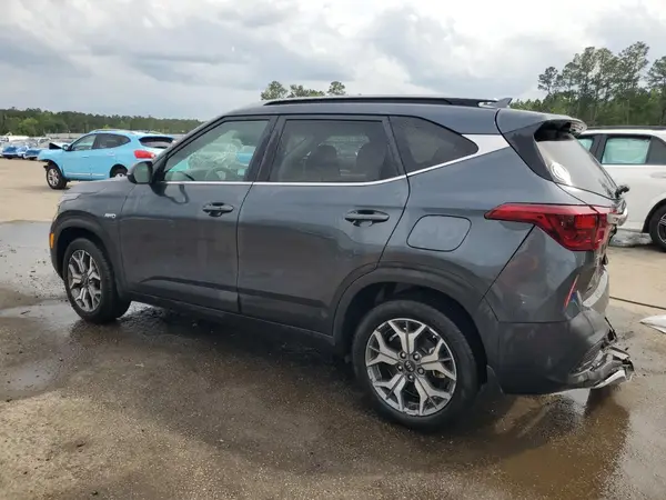 KNDERCAAXM7165376 2021 KIA SELTOS - Image 2