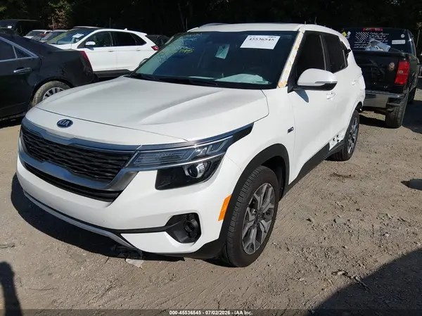 KNDERCAAXM7183943 2021 KIA SELTOS - Image 2