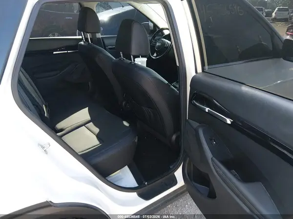 KNDERCAAXM7183943 2021 KIA SELTOS - Image 8