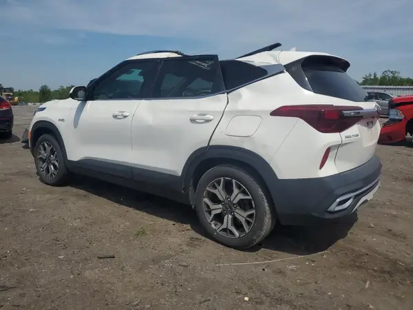 KNDERCAAXM7193291 2021 KIA SELTOS - Image 2