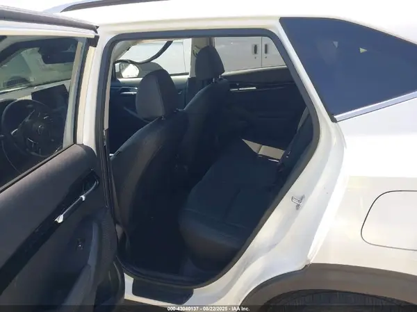 KNDERCAAXM7225530 2021 KIA SELTOS - Image 8