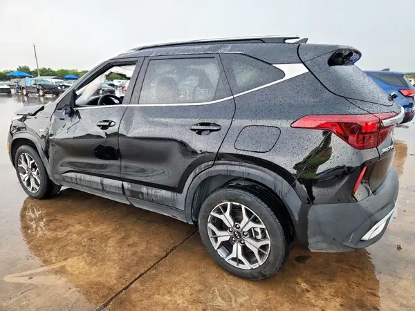 KNDERCAAXM7227813 2021 KIA SELTOS - Image 2