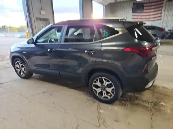KNDERCAAXN7246928 2022 KIA SELTOS - Image 2
