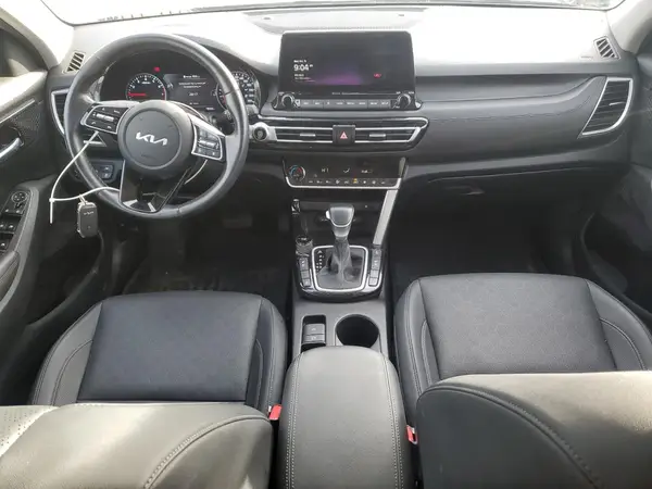KNDERCAAXN7286944 2022 KIA SELTOS - Image 8