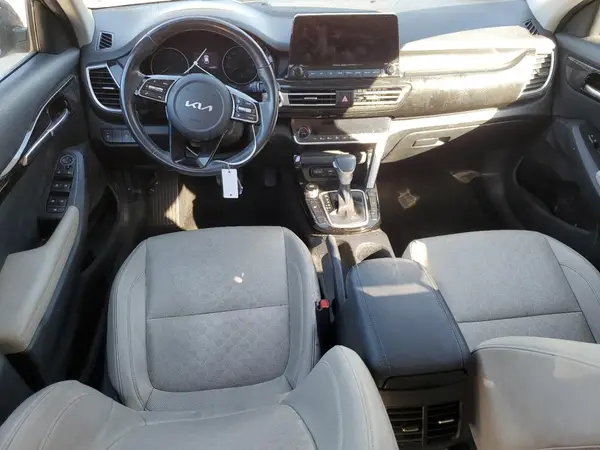 KNDERCAAXN7341389 2022 KIA SELTOS - Image 8