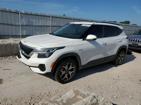 KNDERCAAXP7416935 2023 KIA SELTOS - Image 1