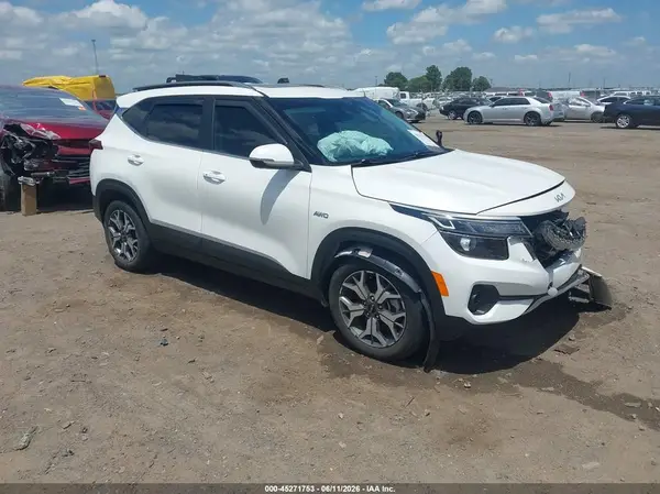 KNDERCAAXP7465553 2023 KIA SELTOS - Image 1