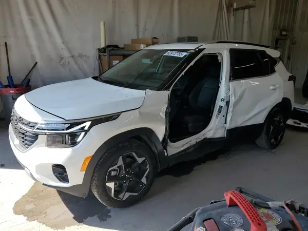 KNDERCAAXR7633484 2024 KIA SELTOS - Image 1