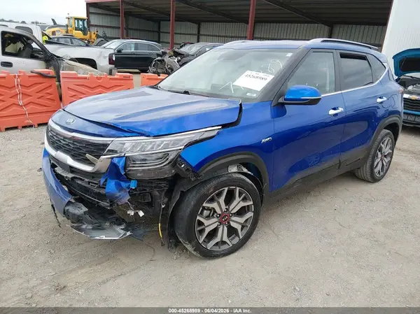 KNDETCA20M7114740 2021 KIA SELTOS - Image 2