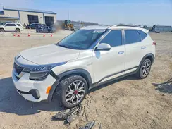 KNDETCA20M7126936 2021 KIA SELTOS