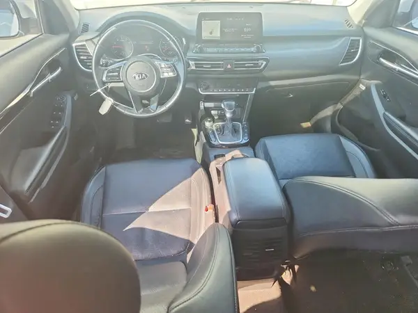 KNDETCA20M7126936 2021 KIA SELTOS - Image 8