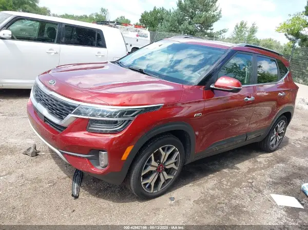 KNDETCA20M7140917 2021 KIA SELTOS - Image 2