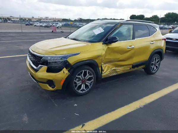 KNDETCA20N7335451 2022 KIA SELTOS - Image 2