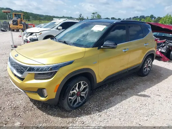 KNDETCA21M7060350 2021 KIA SELTOS - Image 2