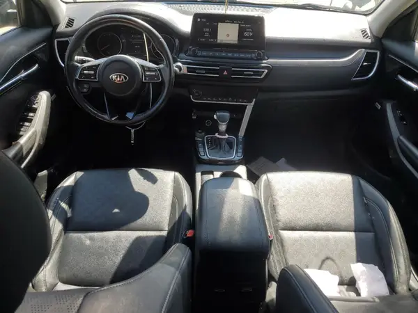 KNDETCA21M7110826 2021 KIA SELTOS - Image 8
