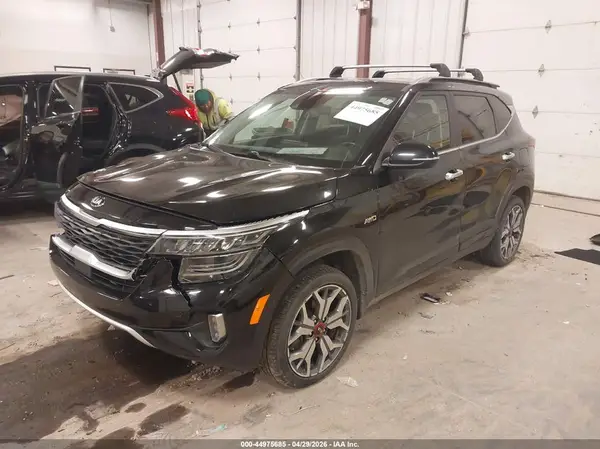 KNDETCA21M7116397 2021 KIA SELTOS - Image 2