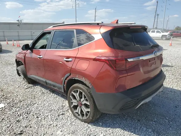 KNDETCA21M7152901 2021 KIA SELTOS - Image 2